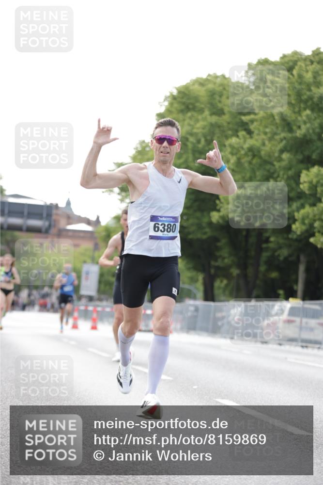 29.06.2025 - hella hamburg halbmarathon Jannik Wohlers http://msf.ph/oto/8159869 29.06.2025 09:39:26 Lombardsbrücke 51, 6380, 11342, 11678, 14933, 17402, 19108 meine-sportfotos.de