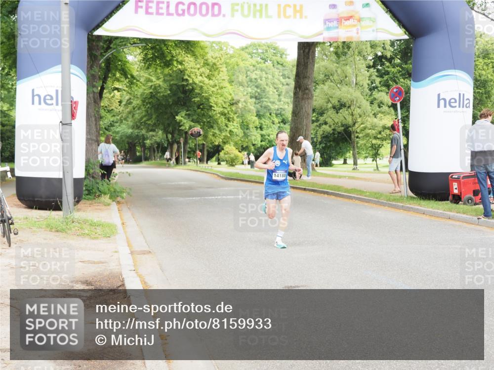 29.06.2025 - hella hamburg halbmarathon MichiJ http://msf.ph/oto/8159933 29.06.2025 10:10:23 Zwischen KM18-KM19 14188 meine-sportfotos.de