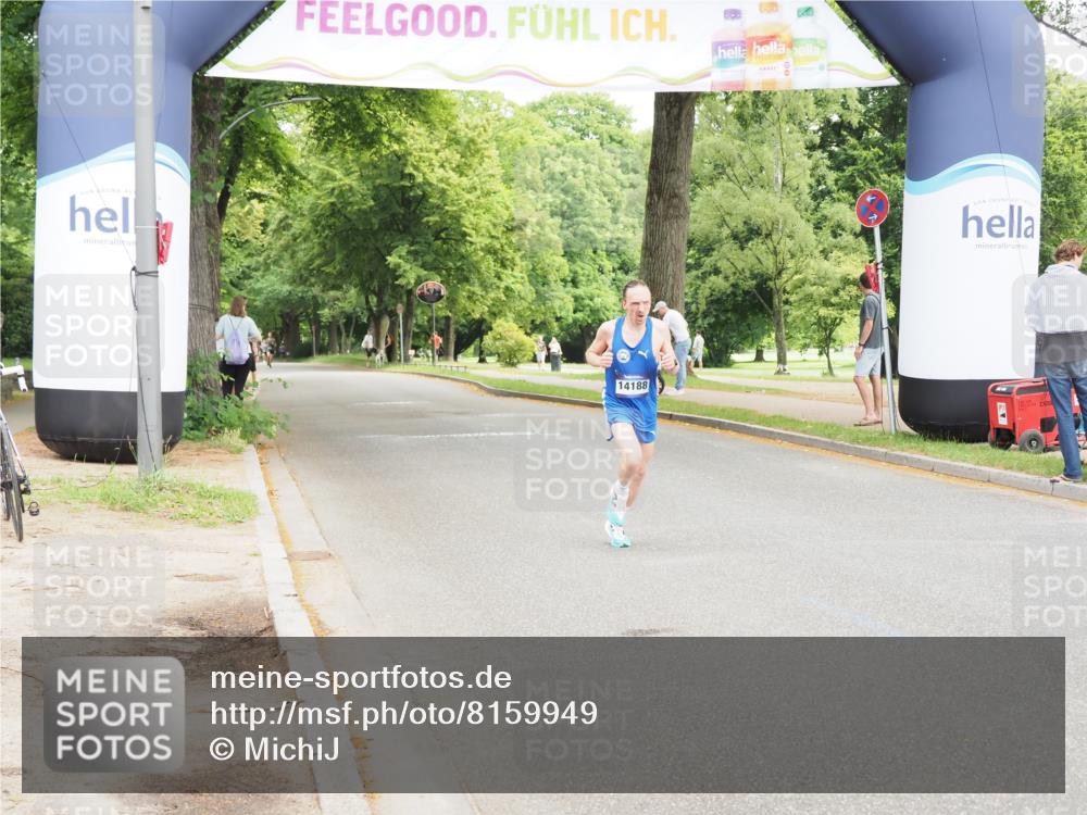 29.06.2025 - hella hamburg halbmarathon MichiJ http://msf.ph/oto/8159949 29.06.2025 10:10:23 Zwischen KM18-KM19 14188 meine-sportfotos.de