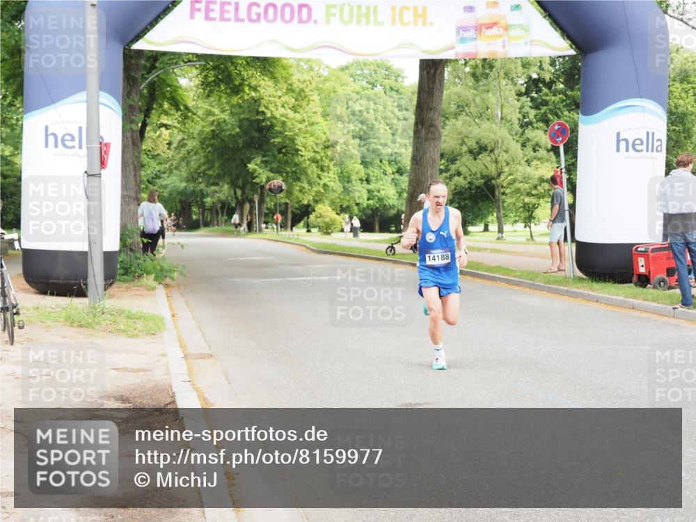 29.06.2025 - hella hamburg halbmarathon MichiJ http://msf.ph/oto/8159977 29.06.2025 10:10:23 Zwischen KM18-KM19 14188 meine-sportfotos.de