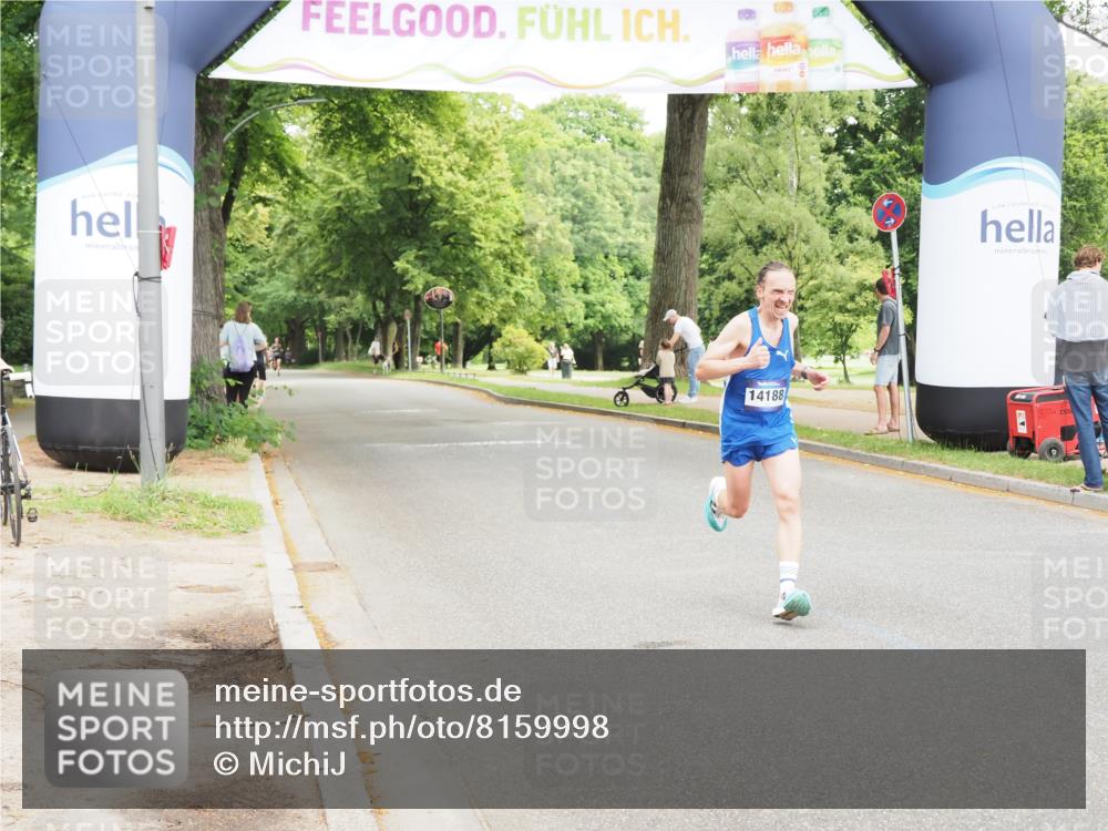 29.06.2025 - hella hamburg halbmarathon MichiJ http://msf.ph/oto/8159998 29.06.2025 10:10:24 Zwischen KM18-KM19 14188 meine-sportfotos.de