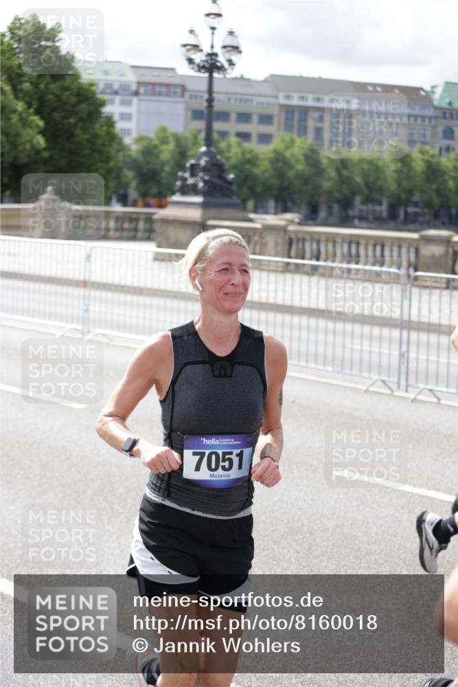29.06.2025 - hella hamburg halbmarathon Jannik Wohlers http://msf.ph/oto/8160018 29.06.2025 10:18:28 Lombardsbrücke 1349, 1521, 2096, 2781, 2821, 3026, 3591, 3592, 3631, 4718, 4845, 5049, 5264, 5266, 5834, 5910, 6194, 6413, 6736, 7051, 7121, 7214, 7252, 8665, 8780, 9270, 9272, 9276, 9549, 10037, 10467, 10816, 10856, 11743, 12239, 12347, 12890, 13204, 13464, 14247, 14294, 14532, 14760, 14966, 15138, 15402, 15657, 15881, 16196, 17027, 17030, 17052, 17386, 17490, 17510, 17548, 17567, 17571, 18002, 18217, 18246, 18336, 18456, 18519, 18568, 18591, 19010 meine-sportfotos.de