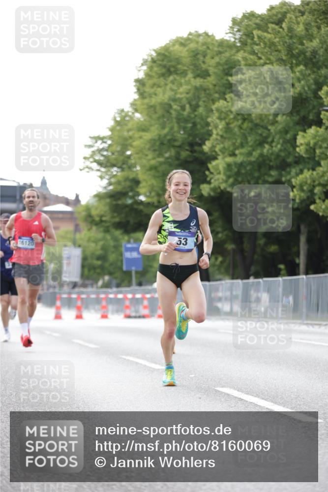 29.06.2025 - hella hamburg halbmarathon Jannik Wohlers http://msf.ph/oto/8160069 29.06.2025 09:39:31 Lombardsbrücke 51, 53, 2144, 3720, 6380, 11678, 14933, 16120, 17402 meine-sportfotos.de