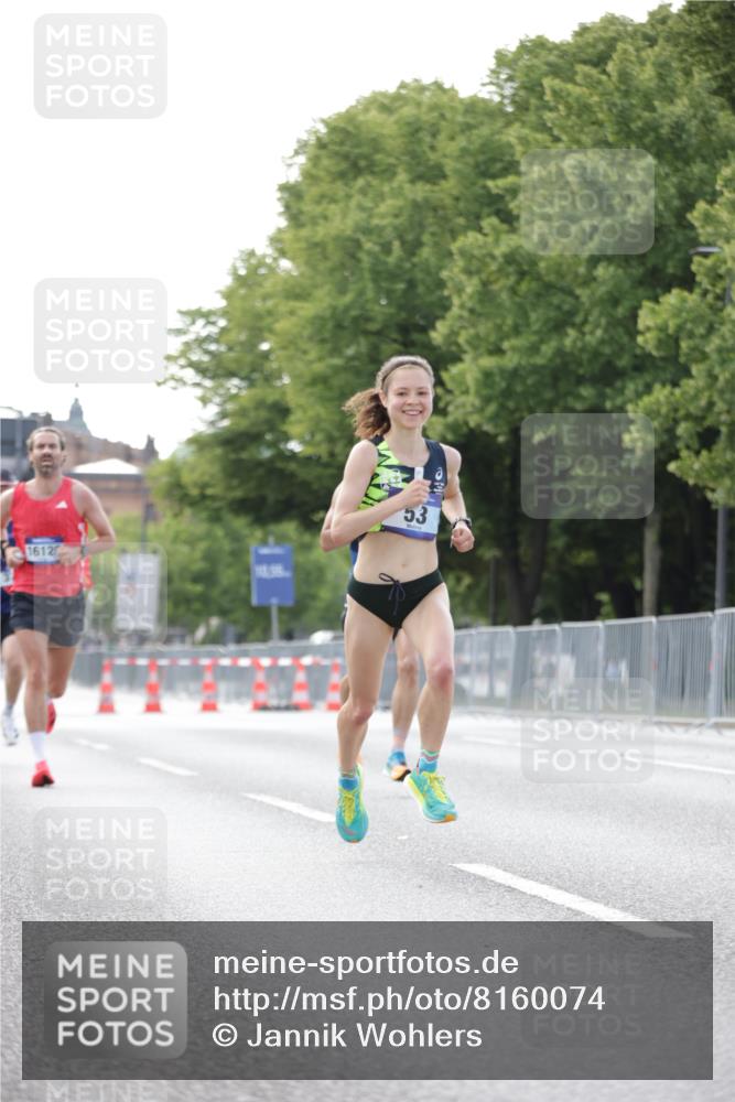 29.06.2025 - hella hamburg halbmarathon Jannik Wohlers http://msf.ph/oto/8160074 29.06.2025 09:39:31 Lombardsbrücke 51, 53, 2144, 3720, 6380, 11678, 14933, 16120, 17402 meine-sportfotos.de