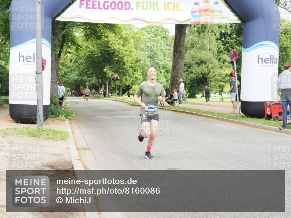 29.06.2025 - hella hamburg halbmarathon MichiJ http://msf.ph/oto/8160086 29.06.2025 10:10:41 Zwischen KM18-KM19  meine-sportfotos.de