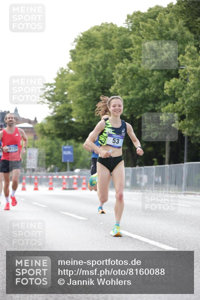 29.06.2025 - hella hamburg halbmarathon Jannik Wohlers http://msf.ph/oto/8160088 29.06.2025 09:39:31 Lombardsbrücke 51, 53, 2144, 3720, 6380, 11678, 14933, 16120, 17402 meine-sportfotos.de