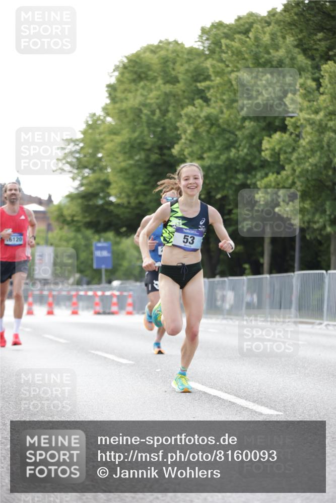 29.06.2025 - hella hamburg halbmarathon Jannik Wohlers http://msf.ph/oto/8160093 29.06.2025 09:39:31 Lombardsbrücke 51, 53, 2144, 3720, 6380, 11678, 14933, 16120, 17402 meine-sportfotos.de