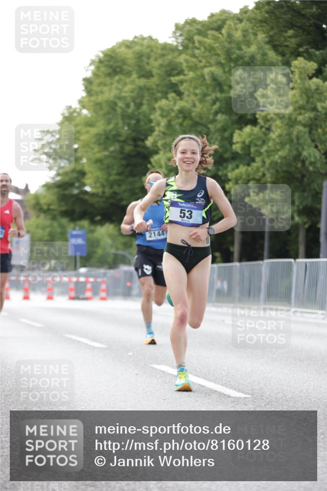 29.06.2025 - hella hamburg halbmarathon Jannik Wohlers http://msf.ph/oto/8160128 29.06.2025 09:39:31 Lombardsbrücke 51, 53, 2144, 3720, 6380, 11678, 14933, 16120, 17402 meine-sportfotos.de