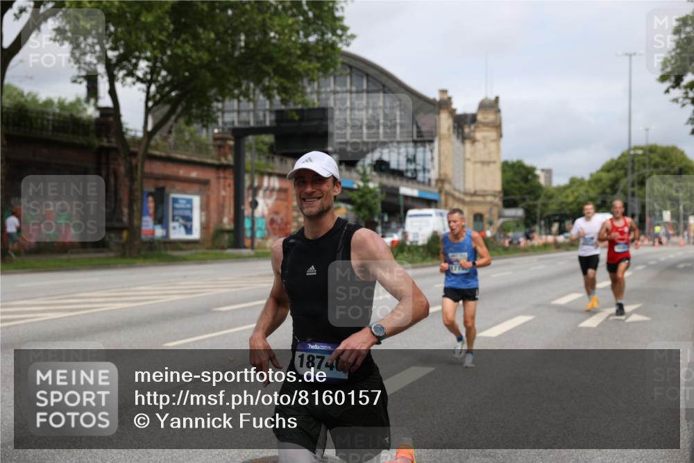 29.06.2025 - hella hamburg halbmarathon Yannick Fuchs http://msf.ph/oto/8160157 29.06.2025 10:20:10 20KM 1241, 1271, 2892, 7142, 10867, 11078, 13872, 14113, 14836, 15483, 16361, 16484, 17752, 18740 meine-sportfotos.de