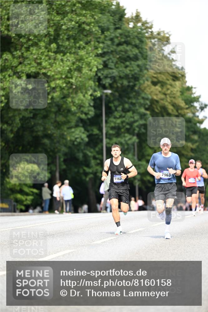 29.06.2025 - hella hamburg halbmarathon Dr. Thomas Lammeyer http://msf.ph/oto/8160158 29.06.2025 09:44:20 Kennedybrücke 2459, 7963, 9442, 10234 meine-sportfotos.de
