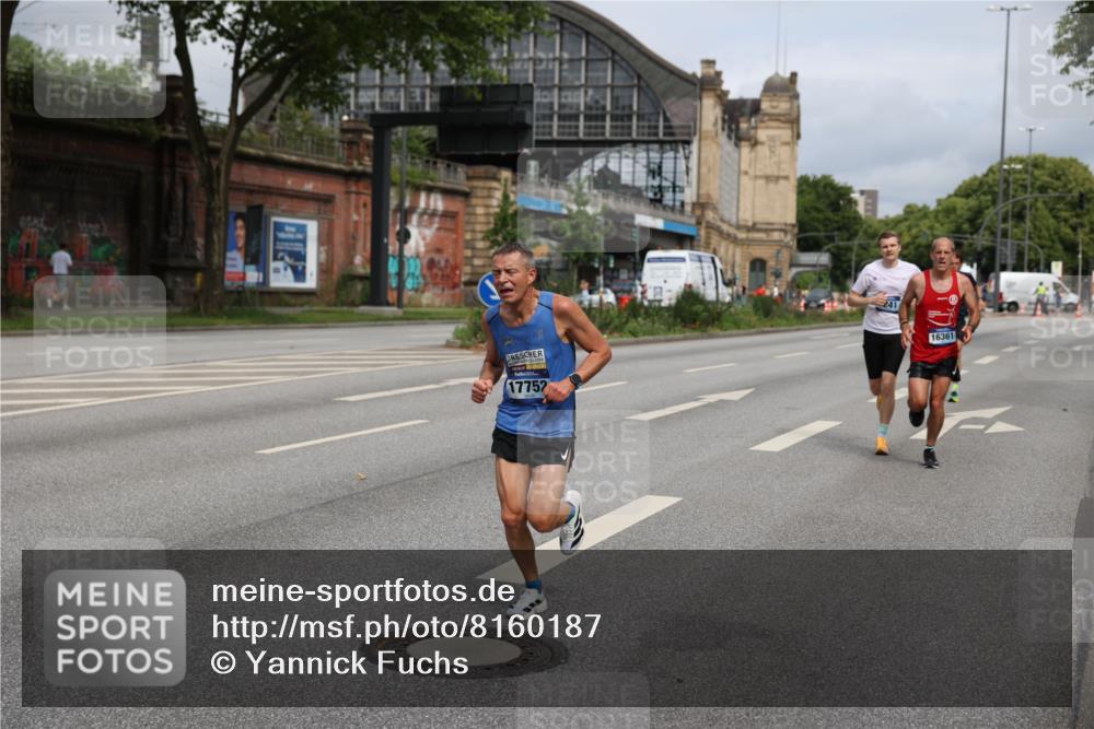 29.06.2025 - hella hamburg halbmarathon Yannick Fuchs http://msf.ph/oto/8160187 29.06.2025 10:20:11 20KM 1241, 1271, 2892, 10867, 11078, 13872, 14113, 14836, 15483, 16361, 16484, 17752, 18740 meine-sportfotos.de