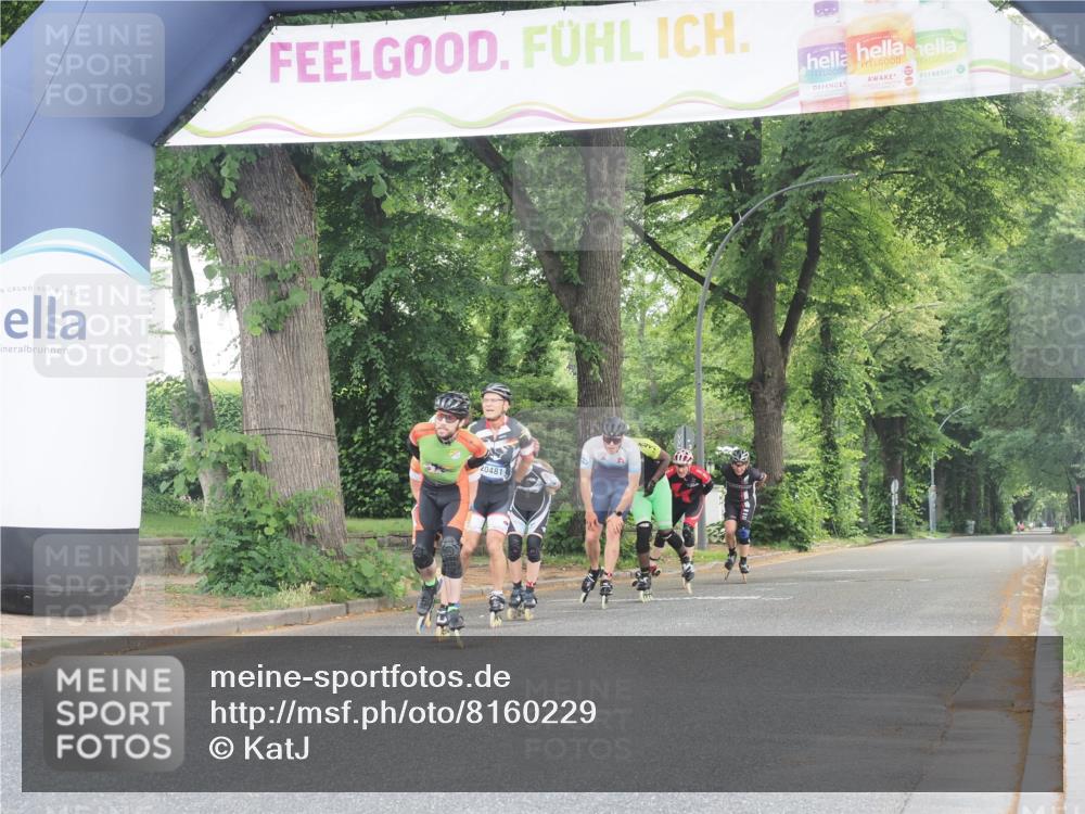 29.06.2025 - hella hamburg halbmarathon KatJ http://msf.ph/oto/8160229 29.06.2025 09:08:42 Zwischen KM18-KM19  meine-sportfotos.de