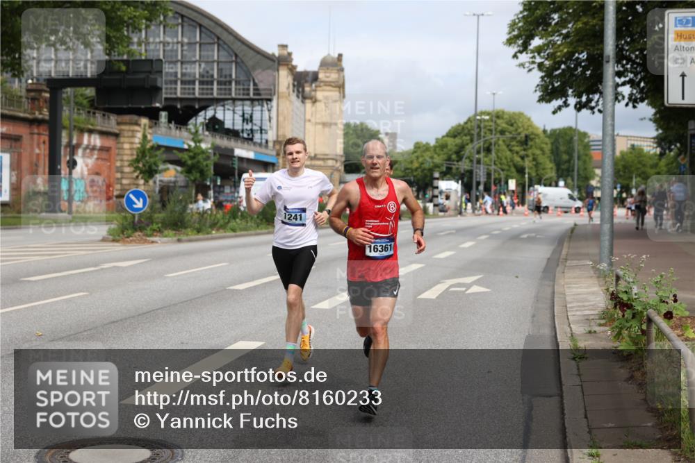 29.06.2025 - hella hamburg halbmarathon Yannick Fuchs http://msf.ph/oto/8160233 29.06.2025 10:20:12 20KM 1241, 1271, 2892, 10867, 11078, 13872, 13913, 14113, 14836, 15483, 16361, 16484, 17752, 18740 meine-sportfotos.de