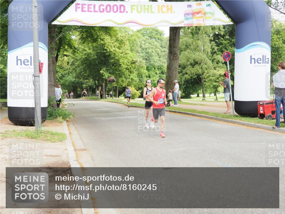 29.06.2025 - hella hamburg halbmarathon MichiJ http://msf.ph/oto/8160245 29.06.2025 10:10:52 Zwischen KM18-KM19 54, 9255 meine-sportfotos.de