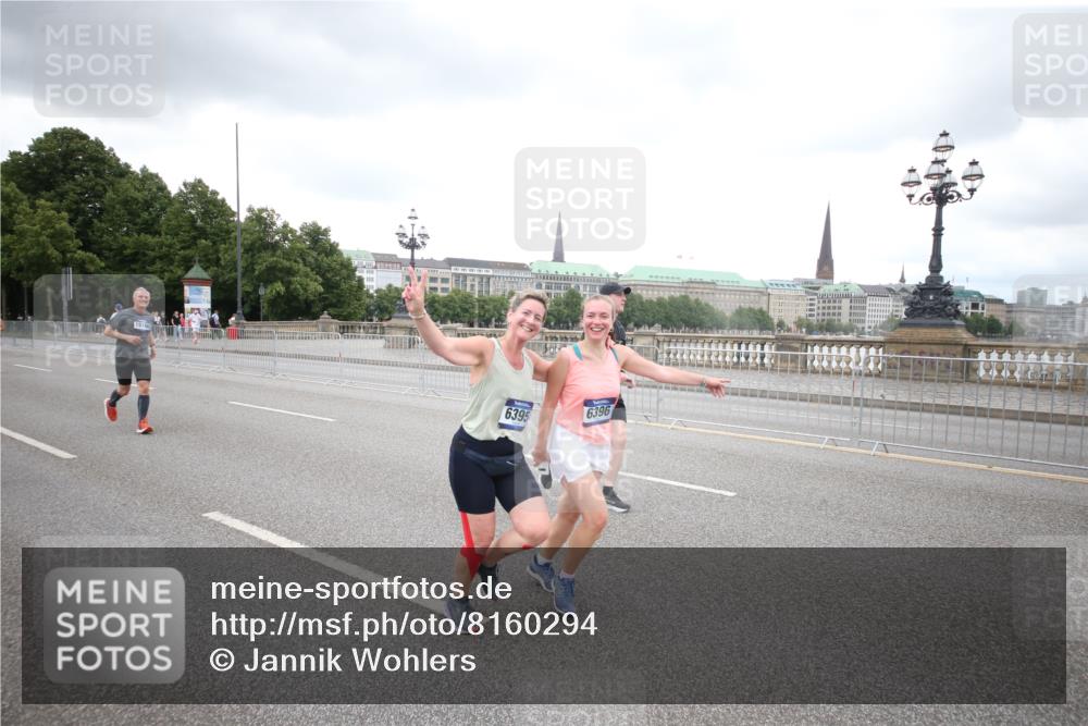 29.06.2025 - hella hamburg halbmarathon Jannik Wohlers http://msf.ph/oto/8160294 29.06.2025 10:54:53 Lombardsbrücke 1013, 2090, 2452, 3115, 3157, 3274, 3577, 4039, 4628, 5040, 5483, 6395, 6396, 6944, 7219, 7680, 7766, 8403, 8519, 10458, 10885, 11109, 11737, 12147, 12148, 13098, 13230, 14515, 14651, 14727, 15152, 15160, 15581, 15782, 15843, 16057, 16385, 16533, 17090, 19199 meine-sportfotos.de