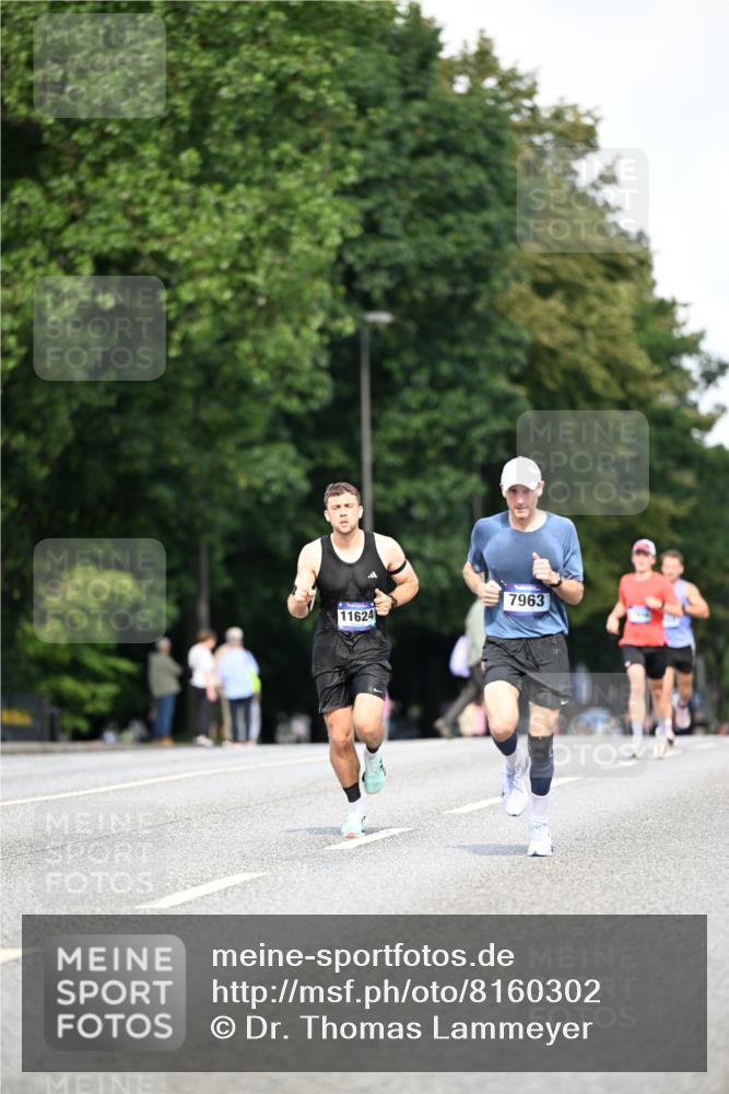 29.06.2025 - hella hamburg halbmarathon Dr. Thomas Lammeyer http://msf.ph/oto/8160302 29.06.2025 09:44:21 Kennedybrücke 2459, 4128, 7963, 9442, 10234 meine-sportfotos.de