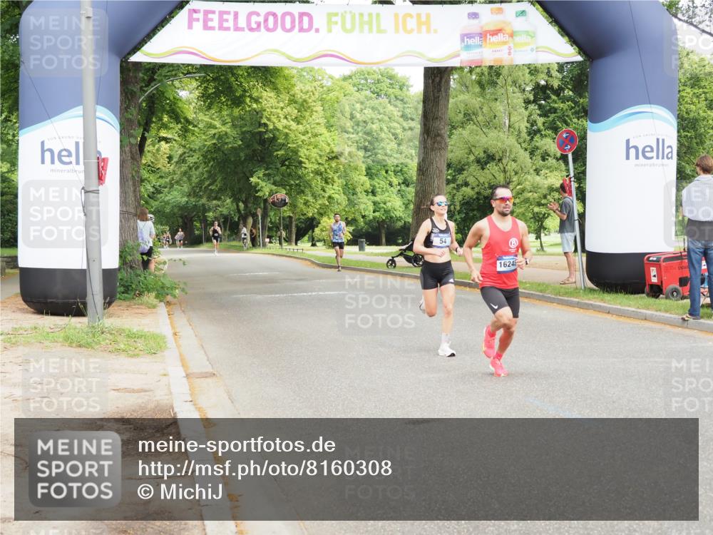 29.06.2025 - hella hamburg halbmarathon MichiJ http://msf.ph/oto/8160308 29.06.2025 10:10:53 Zwischen KM18-KM19 54, 9255 meine-sportfotos.de