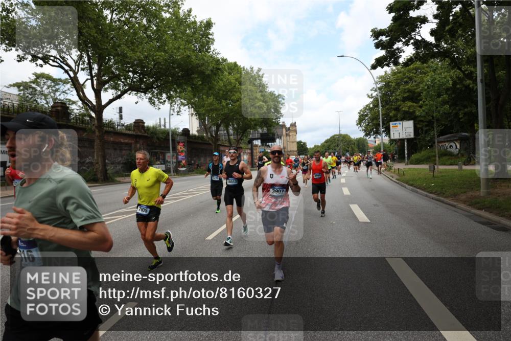 29.06.2025 - hella hamburg halbmarathon Yannick Fuchs http://msf.ph/oto/8160327 29.06.2025 10:38:47 20KM 1057, 1220, 1391, 1415, 1468, 1782, 1902, 1941, 2365, 2402, 2415, 2816, 3004, 3021, 3098, 3305, 3907, 4310, 4691, 4991, 4999, 5231, 5275, 5476, 5624, 5884, 6490, 6903, 7005, 7191, 7322, 7710, 8722, 8928, 9159, 9444, 9633, 10193, 10596, 11469, 12159, 12554, 12711, 13123, 14351, 14667, 14798, 14816, 15185, 15225, 15233, 15280, 16316, 16506, 16893, 17097, 17251, 17729, 17748, 18560, 18806, 19207 meine-sportfotos.de