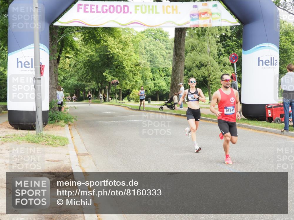 29.06.2025 - hella hamburg halbmarathon MichiJ http://msf.ph/oto/8160333 29.06.2025 10:10:53 Zwischen KM18-KM19 54, 9255 meine-sportfotos.de