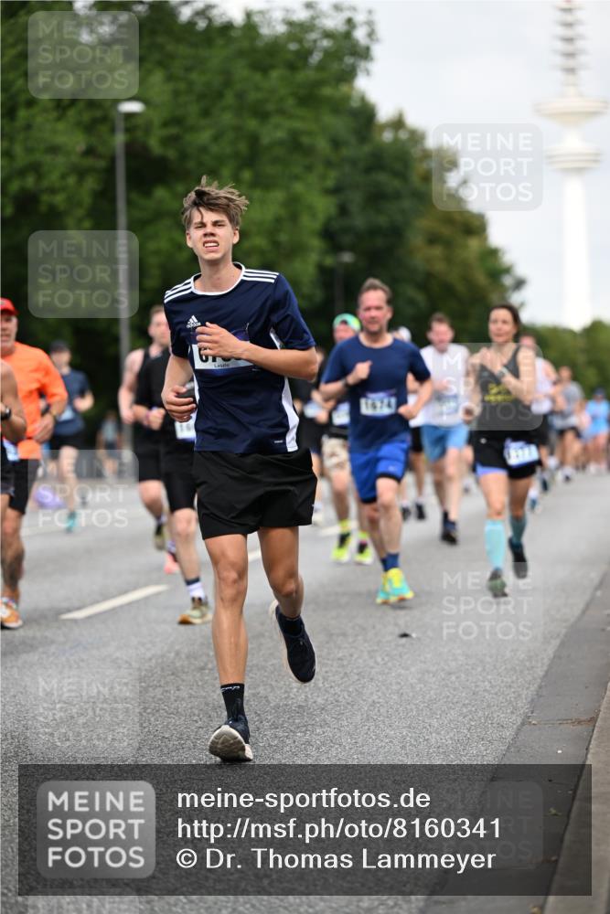 29.06.2025 - hella hamburg halbmarathon Dr. Thomas Lammeyer http://msf.ph/oto/8160341 29.06.2025 10:08:33 Kennedybrücke 1161, 1367, 1377, 1674, 2011, 3413, 3488, 4146, 4488, 4904, 5354, 5365, 5976, 6706, 6709, 8217, 10213, 10756, 10962 meine-sportfotos.de