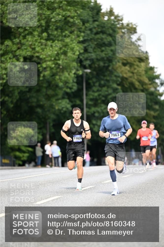 29.06.2025 - hella hamburg halbmarathon Dr. Thomas Lammeyer http://msf.ph/oto/8160348 29.06.2025 09:44:21 Kennedybrücke 2459, 4128, 7963, 9442, 10234 meine-sportfotos.de