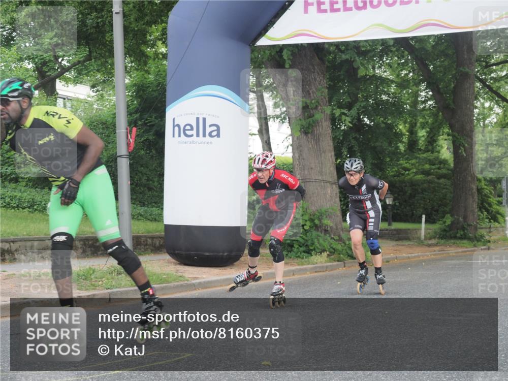 29.06.2025 - hella hamburg halbmarathon KatJ http://msf.ph/oto/8160375 29.06.2025 09:08:44 Zwischen KM18-KM19  meine-sportfotos.de
