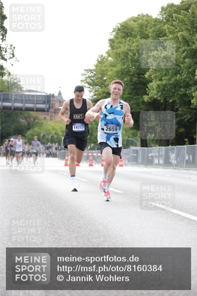 29.06.2025 - hella hamburg halbmarathon Jannik Wohlers http://msf.ph/oto/8160384 29.06.2025 09:39:36 Lombardsbrücke 53, 2144, 2659, 3720, 6380, 11678, 14717, 14933, 16120, 17402 meine-sportfotos.de