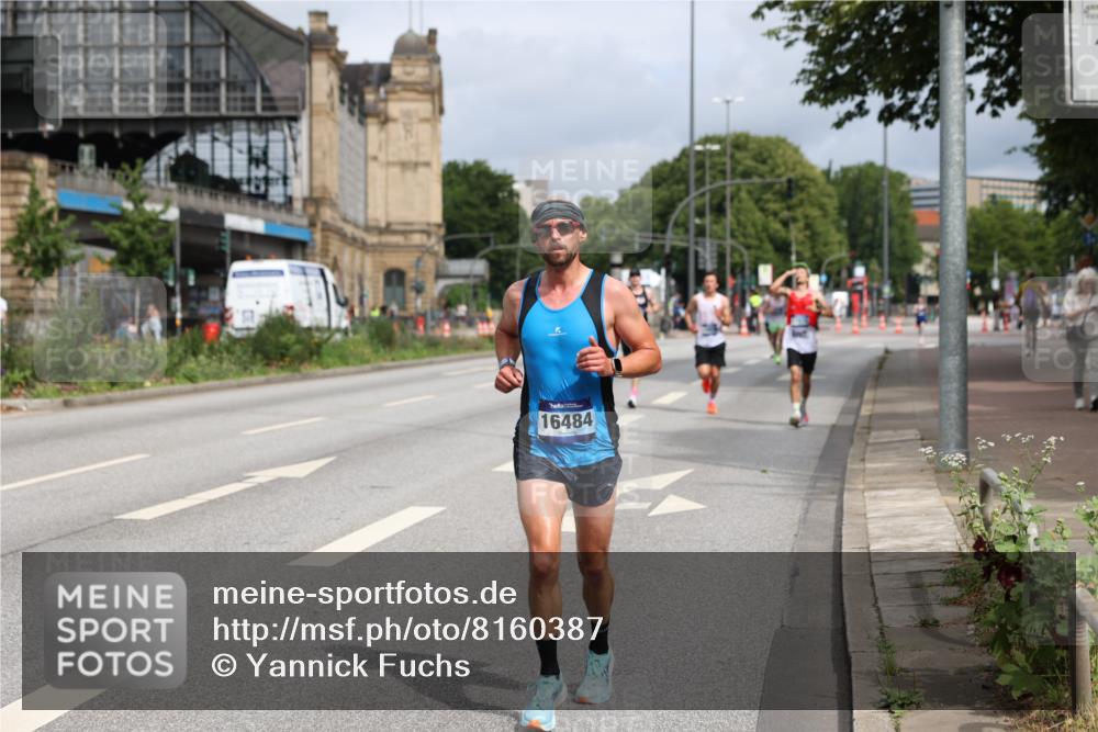 29.06.2025 - hella hamburg halbmarathon Yannick Fuchs http://msf.ph/oto/8160387 29.06.2025 10:20:26 20KM 1271, 2483, 8376, 10867, 11078, 11994, 13913, 14113, 14836, 15483, 16484 meine-sportfotos.de