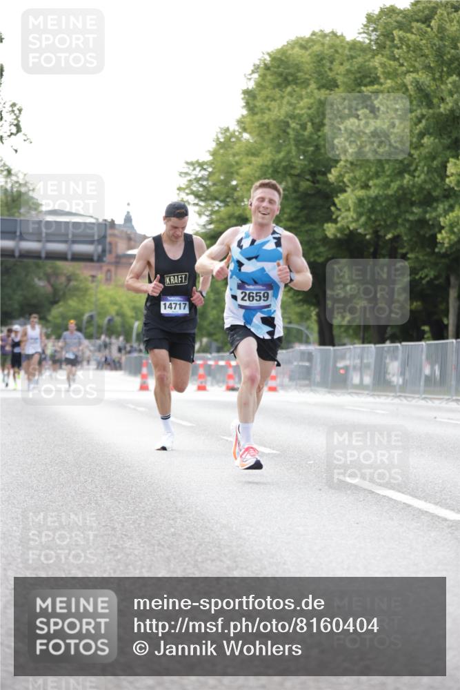 29.06.2025 - hella hamburg halbmarathon Jannik Wohlers http://msf.ph/oto/8160404 29.06.2025 09:39:36 Lombardsbrücke 53, 2144, 2659, 3720, 6380, 11678, 14717, 14933, 16120, 17402 meine-sportfotos.de