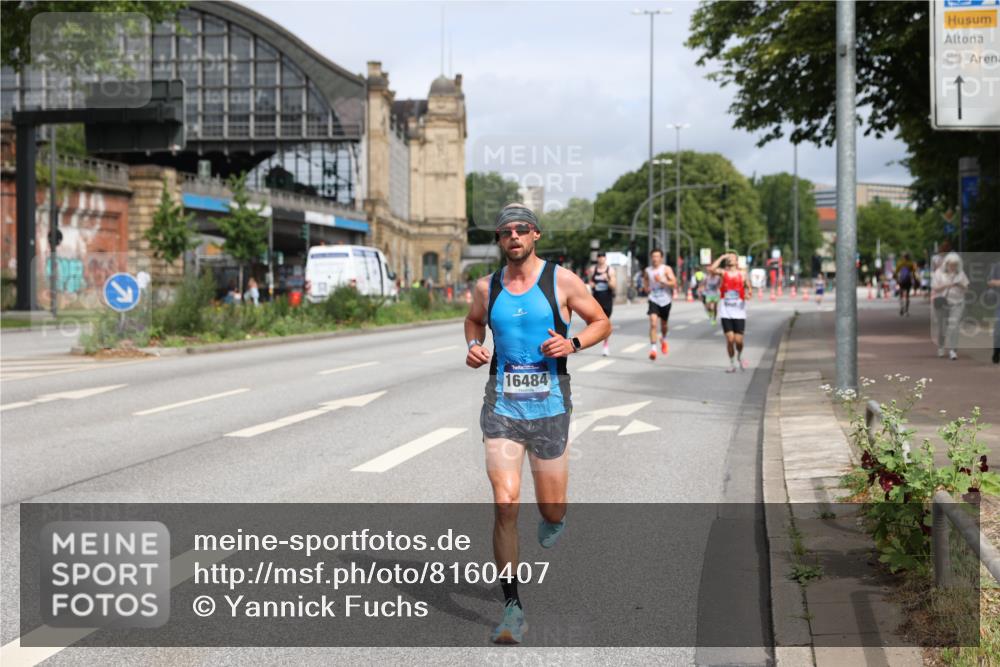 29.06.2025 - hella hamburg halbmarathon Yannick Fuchs http://msf.ph/oto/8160407 29.06.2025 10:20:26 20KM 1271, 2483, 8376, 10867, 11078, 11994, 13913, 14113, 14836, 15483, 16484 meine-sportfotos.de