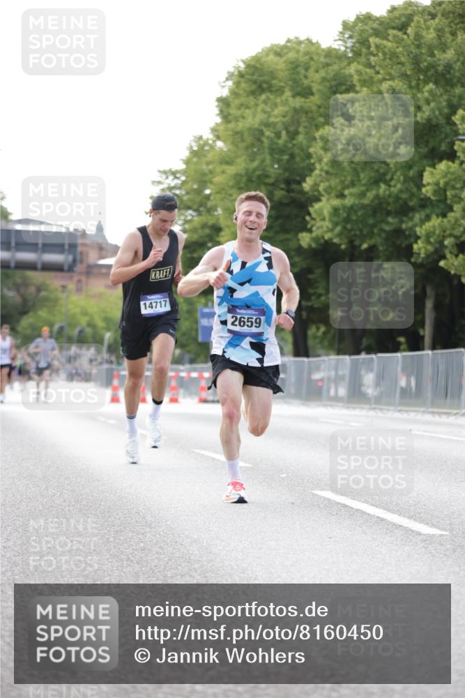29.06.2025 - hella hamburg halbmarathon Jannik Wohlers http://msf.ph/oto/8160450 29.06.2025 09:39:36 Lombardsbrücke 53, 2144, 2659, 3720, 6380, 11678, 14717, 14933, 16120, 17402 meine-sportfotos.de