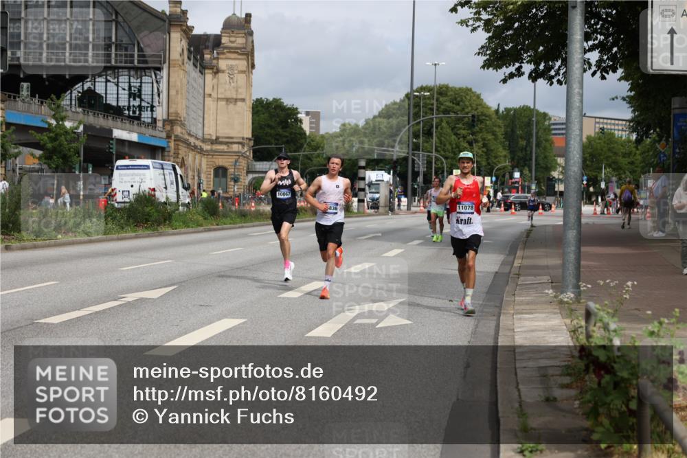29.06.2025 - hella hamburg halbmarathon Yannick Fuchs http://msf.ph/oto/8160492 29.06.2025 10:20:28 20KM 1271, 2483, 8376, 10867, 11078, 11994, 13913, 14113, 14836, 15483, 16484 meine-sportfotos.de