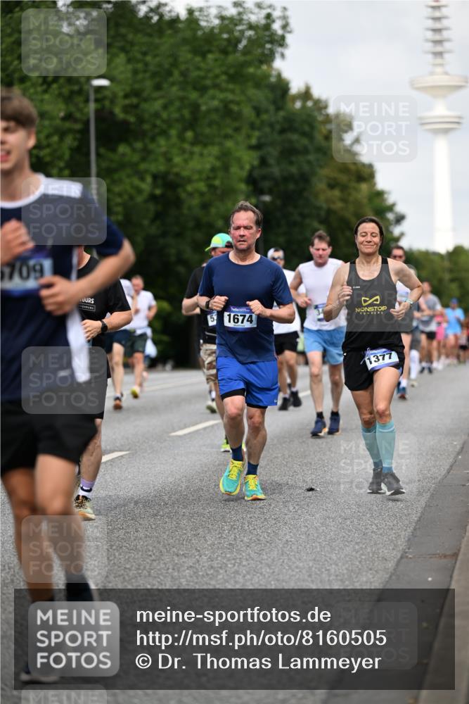 29.06.2025 - hella hamburg halbmarathon Dr. Thomas Lammeyer http://msf.ph/oto/8160505 29.06.2025 10:08:34 Kennedybrücke 1161, 1367, 1377, 1674, 2011, 3413, 3488, 4146, 4488, 4904, 5354, 5365, 5976, 6311, 6706, 6709, 8217, 10213, 10756, 10962 meine-sportfotos.de