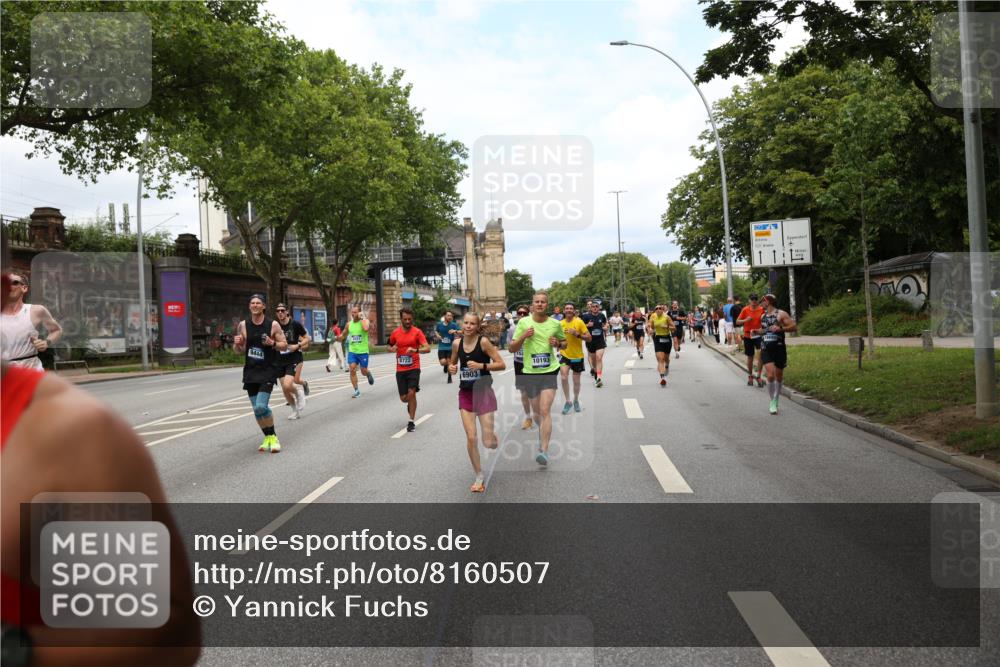 29.06.2025 - hella hamburg halbmarathon Yannick Fuchs http://msf.ph/oto/8160507 29.06.2025 10:38:49 20KM 1057, 1220, 1391, 1468, 1782, 1902, 1941, 2365, 2402, 2415, 3004, 3021, 3098, 3305, 4310, 4691, 4991, 4999, 5231, 5275, 5476, 5884, 6903, 7191, 7322, 7710, 8722, 8928, 9159, 9444, 10193, 10596, 11469, 12159, 12554, 12711, 13123, 14351, 14667, 14798, 14816, 15185, 15225, 15233, 15280, 16316, 16506, 16893, 17097, 17406, 17729, 17748, 18560, 18806, 19207 meine-sportfotos.de