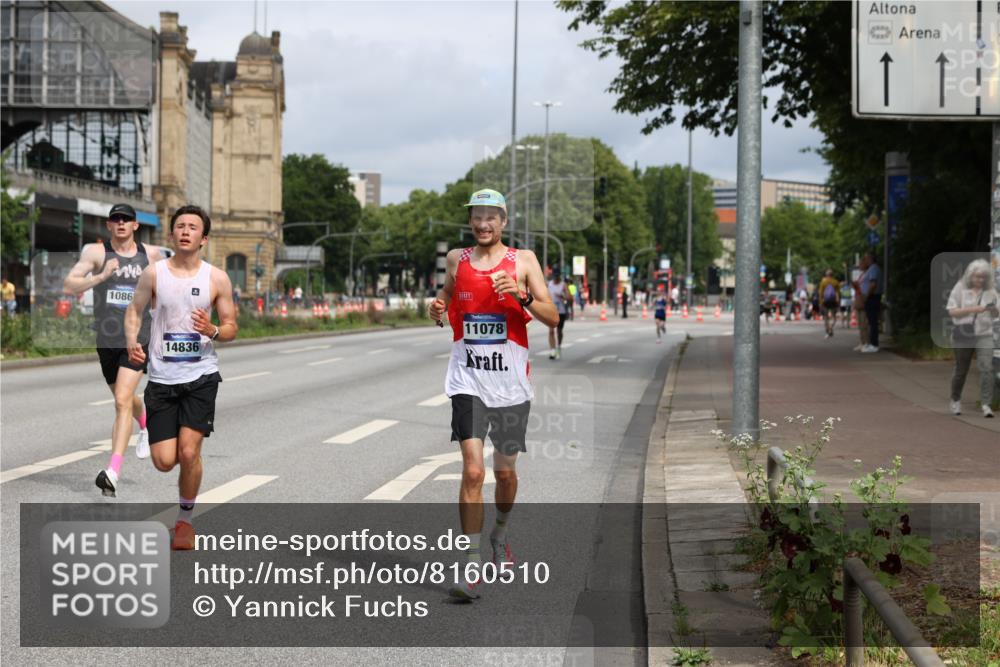 29.06.2025 - hella hamburg halbmarathon Yannick Fuchs http://msf.ph/oto/8160510 29.06.2025 10:20:29 20KM 1271, 2483, 8376, 10867, 11078, 11994, 12067, 13913, 14113, 14836, 15483, 16484 meine-sportfotos.de