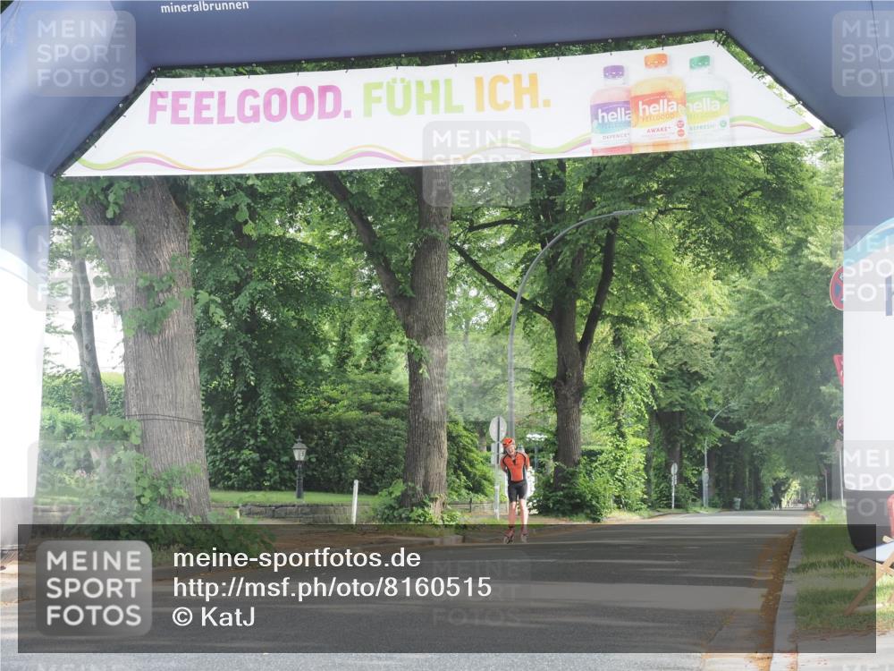 29.06.2025 - hella hamburg halbmarathon KatJ http://msf.ph/oto/8160515 29.06.2025 09:09:46 Zwischen KM18-KM19  meine-sportfotos.de