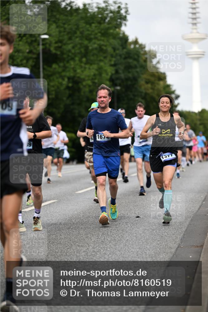 29.06.2025 - hella hamburg halbmarathon Dr. Thomas Lammeyer http://msf.ph/oto/8160519 29.06.2025 10:08:34 Kennedybrücke 1161, 1367, 1377, 1674, 2011, 3413, 3488, 4146, 4488, 4904, 5354, 5365, 5976, 6311, 6706, 6709, 8217, 10213, 10756, 10962 meine-sportfotos.de