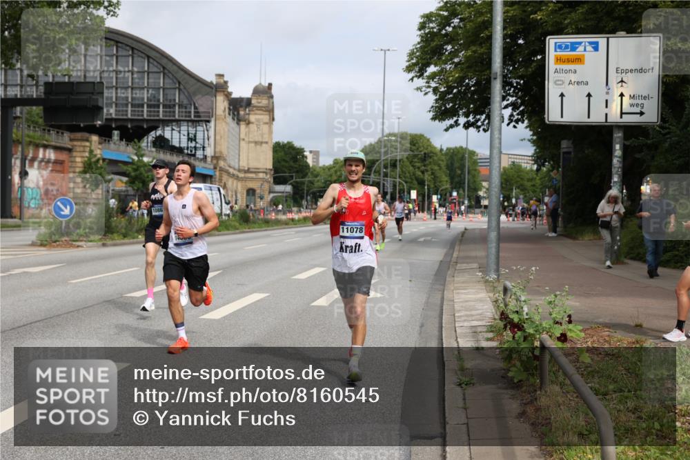 29.06.2025 - hella hamburg halbmarathon Yannick Fuchs http://msf.ph/oto/8160545 29.06.2025 10:20:30 20KM 1271, 2483, 8376, 10867, 11078, 11994, 12067, 13913, 14113, 14836, 15483, 16484 meine-sportfotos.de