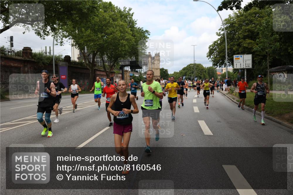 29.06.2025 - hella hamburg halbmarathon Yannick Fuchs http://msf.ph/oto/8160546 29.06.2025 10:38:50 20KM 1057, 1220, 1391, 1468, 1782, 1902, 1941, 2365, 2402, 2415, 3004, 3021, 3098, 3305, 4310, 4691, 4991, 4999, 5231, 5275, 5476, 5884, 6903, 7191, 7322, 7710, 8722, 8928, 9159, 9444, 10193, 10596, 11469, 12159, 12554, 12711, 13123, 14351, 14667, 14798, 14816, 15185, 15225, 15233, 15280, 16316, 16506, 16893, 17097, 17406, 17729, 17748, 18560, 18806, 19207 meine-sportfotos.de