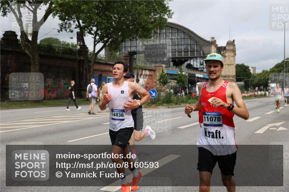 29.06.2025 - hella hamburg halbmarathon Yannick Fuchs http://msf.ph/oto/8160593 29.06.2025 10:20:31 20KM 1271, 2483, 8376, 10867, 11078, 11994, 12067, 13913, 14113, 14836, 15483, 16484 meine-sportfotos.de