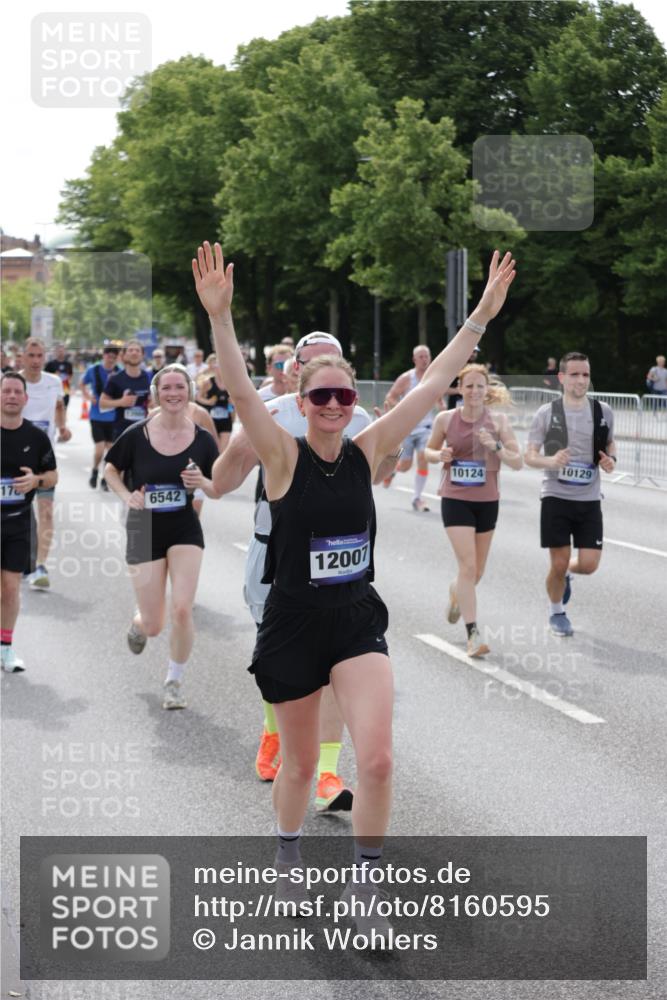 29.06.2025 - hella hamburg halbmarathon Jannik Wohlers http://msf.ph/oto/8160595 29.06.2025 10:18:52 Lombardsbrücke 1332, 1718, 1755, 2311, 2589, 2795, 2802, 2812, 2895, 4722, 5034, 5080, 5098, 5178, 5429, 6249, 6477, 6482, 6542, 7143, 8575, 8761, 8778, 9252, 9652, 10039, 10124, 10129, 10966, 11081, 11247, 11602, 12007, 12619, 12621, 12741, 13180, 13424, 13544, 13781, 13984, 14000, 14593, 15594, 15780, 15802, 15817, 16142, 16168, 16490, 16613, 16631, 16951, 16952, 17187, 17721, 17736, 17737, 18151 meine-sportfotos.de