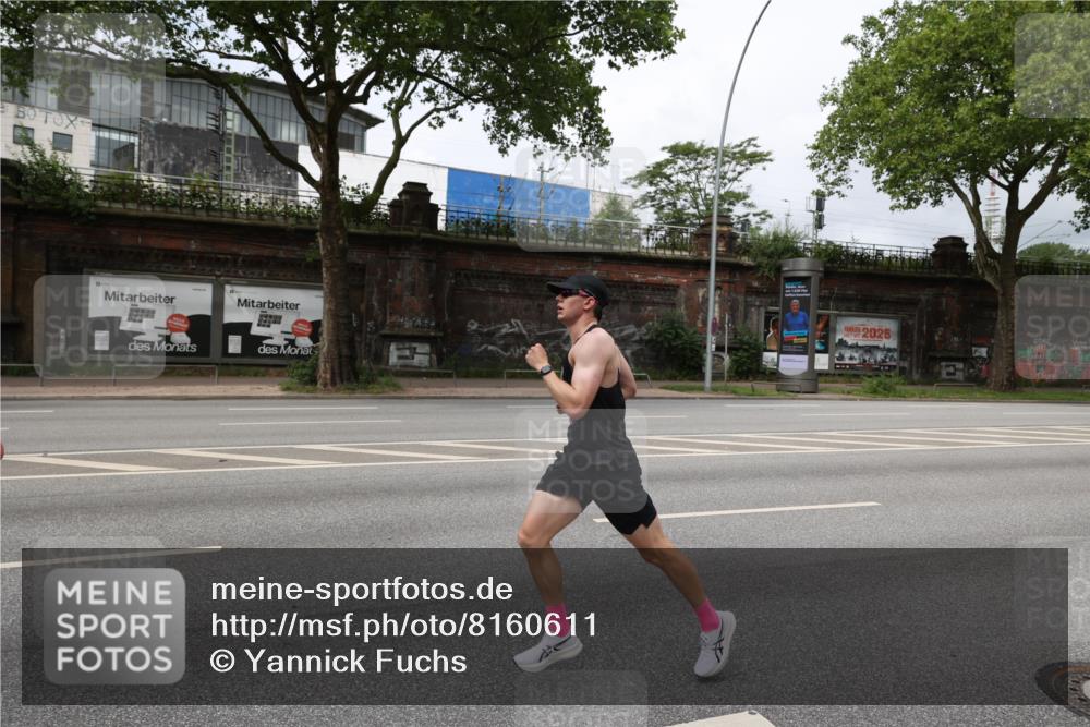 29.06.2025 - hella hamburg halbmarathon Yannick Fuchs http://msf.ph/oto/8160611 29.06.2025 10:20:32 20KM 1271, 2483, 8376, 10867, 11078, 11994, 12067, 13913, 14836, 15483, 16484 meine-sportfotos.de
