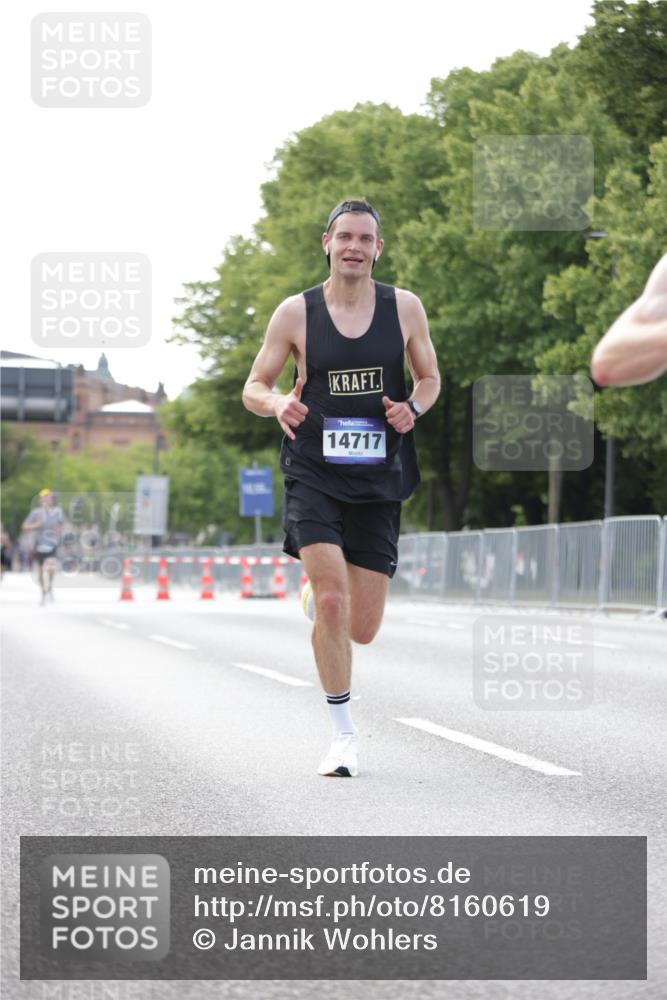 29.06.2025 - hella hamburg halbmarathon Jannik Wohlers http://msf.ph/oto/8160619 29.06.2025 09:39:37 Lombardsbrücke 53, 2144, 2659, 3720, 6380, 11678, 14717, 14933, 16120, 17402 meine-sportfotos.de