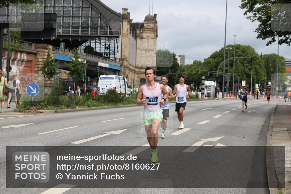 29.06.2025 - hella hamburg halbmarathon Yannick Fuchs http://msf.ph/oto/8160627 29.06.2025 10:20:34 20KM 1271, 2483, 8376, 10867, 11078, 11994, 12067, 13913, 14836, 15483 meine-sportfotos.de