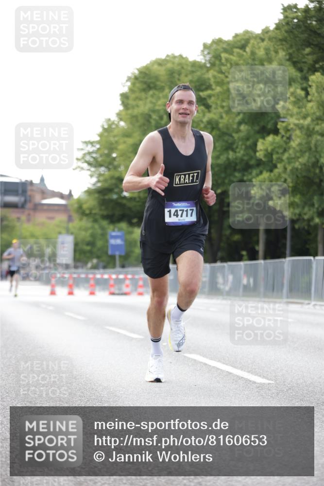 29.06.2025 - hella hamburg halbmarathon Jannik Wohlers http://msf.ph/oto/8160653 29.06.2025 09:39:37 Lombardsbrücke 53, 2144, 2659, 3720, 6380, 11678, 14717, 14933, 16120, 17402 meine-sportfotos.de
