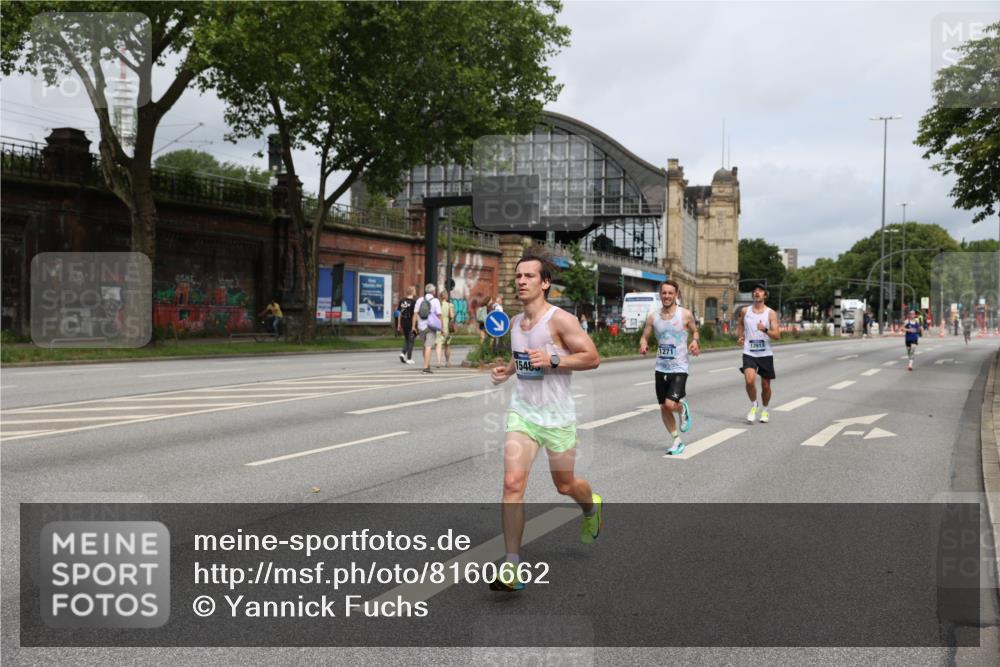 29.06.2025 - hella hamburg halbmarathon Yannick Fuchs http://msf.ph/oto/8160662 29.06.2025 10:20:35 20KM 1271, 2483, 4338, 8376, 10867, 11078, 11994, 12067, 13913, 14836, 15483 meine-sportfotos.de