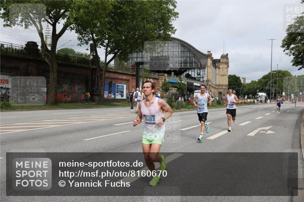 29.06.2025 - hella hamburg halbmarathon Yannick Fuchs http://msf.ph/oto/8160670 29.06.2025 10:20:35 20KM 1271, 2483, 4338, 8376, 10867, 11078, 11994, 12067, 13913, 14836, 15483 meine-sportfotos.de