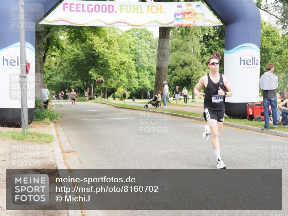 29.06.2025 - hella hamburg halbmarathon MichiJ http://msf.ph/oto/8160702 29.06.2025 10:11:04 Zwischen KM18-KM19 11829, 12678 meine-sportfotos.de