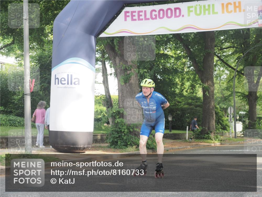 29.06.2025 - hella hamburg halbmarathon KatJ http://msf.ph/oto/8160733 29.06.2025 09:10:09 Zwischen KM18-KM19  meine-sportfotos.de