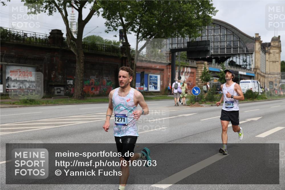 29.06.2025 - hella hamburg halbmarathon Yannick Fuchs http://msf.ph/oto/8160763 29.06.2025 10:20:36 20KM 1271, 2483, 4338, 8376, 10867, 11078, 11994, 12067, 13913, 14836, 15483 meine-sportfotos.de